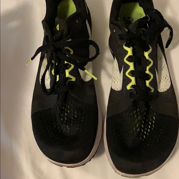 Nike Racing Narrow Unisex Track Running Shoes - Picture 2 of 5